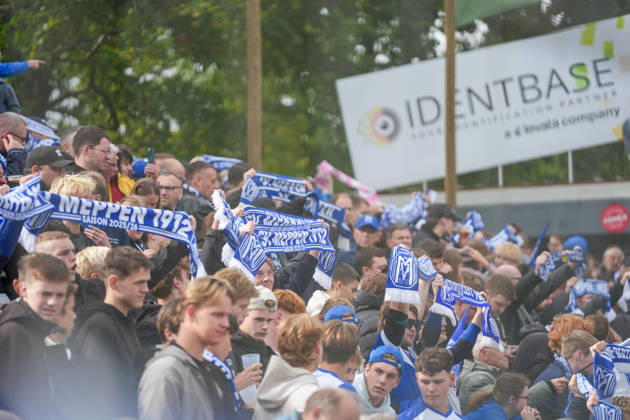 Deutschland: Fussball, 3. Liga, 8. Spieltag, Hänsch-Arena, Meppen, Emsland, Niedersachsen, SV Meppen vs. VfB Stuttgart U21, U 21 VfB Stuttgart II: Stimmung bei den Fans ist angespannt, aber durchaus positiv vor dem Spiel. Copyright: xMichelxWittex