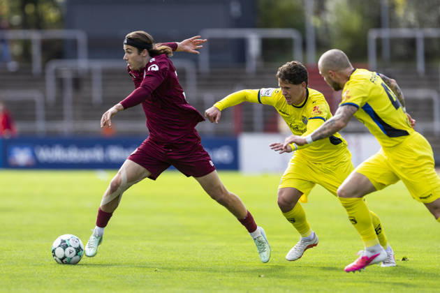 3. Liga, Fortuna Köln - 1. FC Saarbrücken; 10.10.2026 Bennit Bröger (Fortuna Köln, 38), Daniel Gleiber (1. FC Saarbrücken, 5), Philip Fahrner (1. FC Saarbrücken, 42). 3. Liga, Fortuna Köln - 1. FC Saarbrücken, 8. Spieltag, am 10.10.2026, Südstadion, Köln. DFB regulations prohibit any use of photographs as image sequences and or quasi-video Copyright: xBEAUTIFULxSPORTS Meuselx
