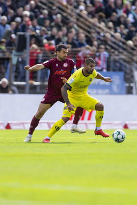 3. Liga, Fortuna Köln - 1. FC Saarbrücken; 10.10.2026 Kai Brünker (1. FC Saarbrücken, 9), David Haider Al-Azzawe (Fortuna Köln, 15). 3. Liga, Fortuna Köln - 1. FC Saarbrücken, 8. Spieltag, am 10.10.2026, Südstadion, Köln. DFB regulations prohibit any use of photographs as image sequences and or quasi-video Copyright: xBEAUTIFULxSPORTS Meuselx