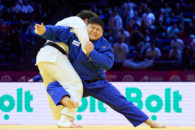 (L-R) Tasoev Inal (RUS), Kanta Nakano (JPN), OCTOBER 10, 2026 -Judo : World Judo Championships BAKU2026 Mens +100kg3rd Round match at National Gymnastics Arena in Baku, Azerbaijan. aflo_354753182 KenxAsakurax