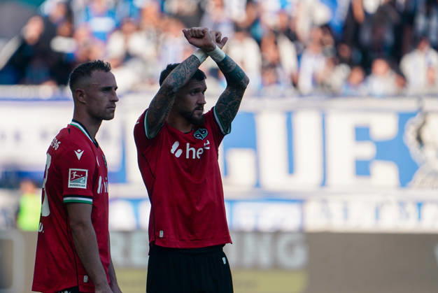 Deutschland: Fussball 2. Bundesliga 2026 2027, 7. Spieltag - 1. FC Magdeburg vs Hannover 96 - Avnet Arena (Magdeburg): Freistoß Marcel Hartel (Hannover 96, 10) Copyright: xAymanxAlahmedx