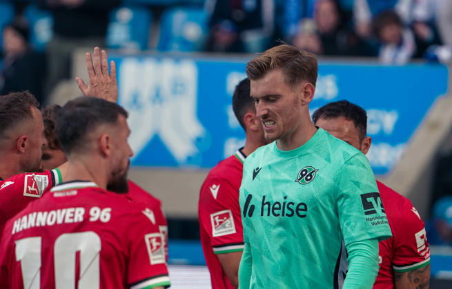 Deutschland: Fussball 2. Bundesliga 2026 2027, 7. Spieltag - 1. FC Magdeburg vs Hannover 96 - Avnet Arena (Magdeburg): Niederlage und Enttäuschung Leo Weinkauf (Hannover 96, 30) Copyright: xAymanxAlahmedx
