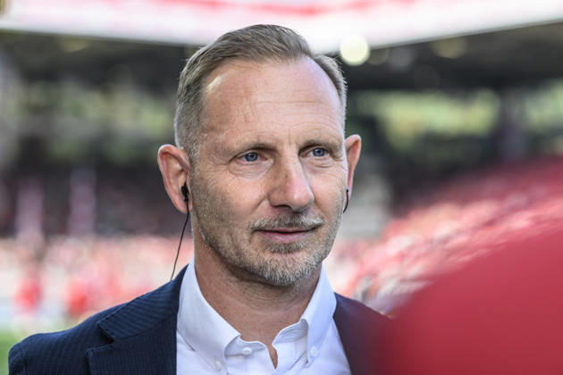 im Bild v.l.: Mauro Lustrinelli (Union Berlin, Trainer), GER, Berlin, Fussball, 1. FC Union Berlin vs SV Elversberg, in der Alten Försterei, 10.10.2026, DFB DFL REGULATIONS PROHIBIT ANY USE OF PHOTOGRAPHS AS IMAGE SEQUENCES AND OR QUASI-VIDEO, Copyright: HMBxMedia UwexKoch