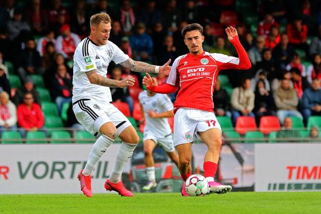Regionalliga West: Rot-Weiß Oberhausen - 1. FC Bocholt ** NUR FÜR REDAKTIONELLE ZWECKE ** EDITORIAL USE ONLY **<p>Alexander Hahn, Joel Vega Zambrano RWO - 1. FC Bocholt Ort: Oberhausen, Stadion Niederrhein Datum: 10.10.2026 Deutschland NRW Oberhausen Copyright: MichaxKorb