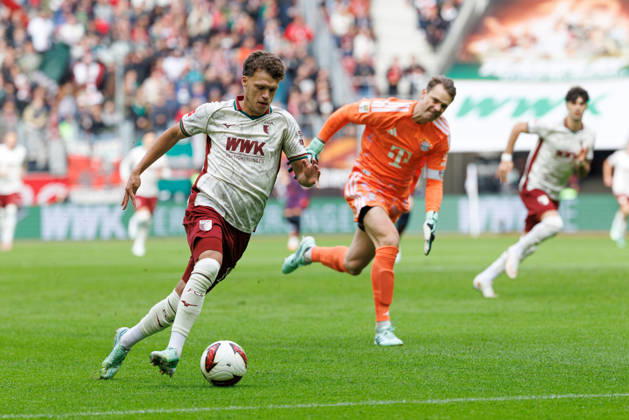 Robin Fellhauer (19, FC Augsburg) Tor zum 1 : 0 beim Spiel zwischen FC Augsburg v FC Bayern München, Fussball, Herren, Bundesliga, 2026 2027, 5.Spieltag am 10.10.2026 in Augsburg, WWK ARENA. DFL and DFB regulations prohibit any use of photographs as image sequences and or quasi-video. Bayern Deutschland