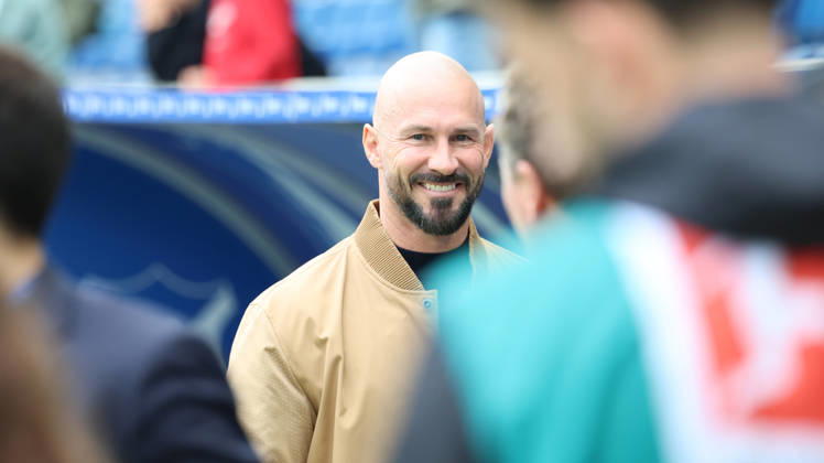 10.10.2026, xrekx, Fussball 1.Bundesliga, TSG 1899 Hoffenheim - Hamburger SV v.l. Christian Ilzer Trainer (TSG 1899 Hoffenheim) (DFL DFB REGULATIONS PROHIBIT ANY USE OF PHOTOGRAPHS as IMAGE SEQUENCES and or QUASI-VIDEO) Sinsheim