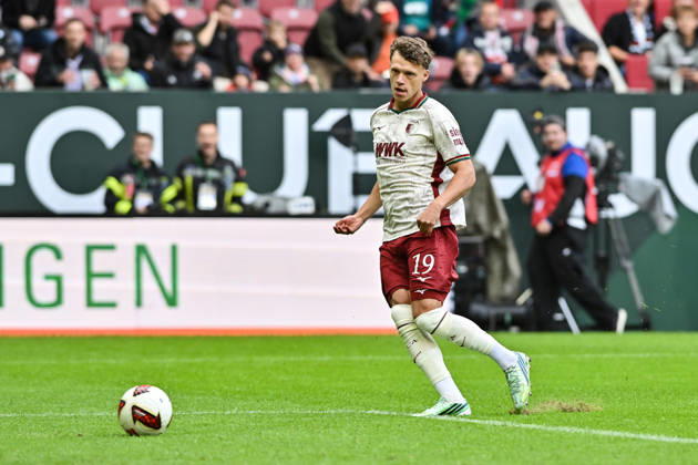 AUGSBURG, GERMANY; 10. OCTOBER: Robin FELLHAUER (FC Augsburg 19) scores the goal to makes 1-0 Tor Torschuetze Freude Happy during the Bundesliga Match between FC Augsburg vs. FC Bayern Munich at Matchday 5 at WWK-Arena DFL REGULATIONS PROHIBIT ANY USE OF PHOTOGRAPHS AS IMAGE SEQUENCES AND OR QUASI-VIDEO Copyright: xBEAUTIFULxSPORTS Goldbergx