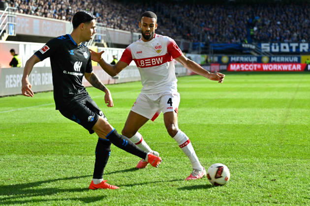 Paderborn, Home-Deluxe-Arena, 10.10.26, GER, Herren, 1.Bundesliga, Saison 2026-2027, SC Paderborn 07 - VfB Stuttgart Bild: v.li. im Zweikampf Raphael OBERMAIR (Paderborn) und Josha VAGNOMAN (Stuttgart) DFL regulations prohibit any use of photographs as image sequences and or quasi-video. Nordrhein-Westfalen Deutschland