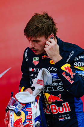 2026 Formula 1 Singapore Grand Prix - Sprint - Pilots MAX VERSTAPPEN (NED) of Oracle Red Bull Racing Sprint Race on SATURDAY during the 2026 FORMULA 1 SINGAPORE AIRLINES SINGAPORE GRAND PRIX 2026 at MARINA BAY STREET CIRCUIT SINGAPORE on October 10, 2026. Photo by Tan Jun Da ABACAPRESS.COM Singapore Singapore Copyright: xJunxDaxTan ABACAx