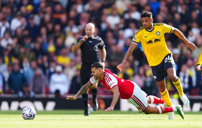 James Justin of Leeds United fouls Bruno Guimaraes of Arsenal Arsenal v Leeds United, Premier League, Football, Emirates Stadium, London, UK - 10 Oct 2026London Emirates Stadium United Kingdom EDITORIAL USE ONLY No use with unauthorised audio, video, data, fixture lists, club league logos or live services. Online in-match use limited to 120 images, no video emulation. No use in betting, games or single club league player publications.  Copyright: xJavierxGarcia Shutterstockx 17204400ag