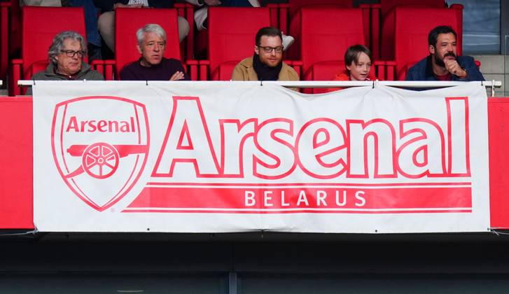 Arsenal fans Alan Davies, far left, and John Bercow to his left look on Arsenal v Leeds United, Premier League, Football, Emirates Stadium, London, UK - 10 Oct 2026London Emirates Stadium United Kingdom EDITORIAL USE ONLY No use with unauthorised audio, video, data, fixture lists, club league logos or live services. Online in-match use limited to 120 images, no video emulation. No use in betting, games or single club league player publications. Copyright: xJavierxGarcia Shutterstockx 17204400ak