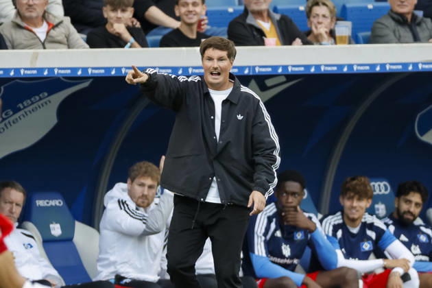 Merlin Polzin (Hamburger SV, Trainer), Mimik, Gesichtsausdruck, Emotion , Deutschland, Fussball, 1. Bundesliga, 5.Spieltag, 2026 2027, TSG Hoffenheim vs. Hamburger SV, 10.10.2026, Sinsheim SNP Arena Deutschland Copyright: xGrantxHubbsx