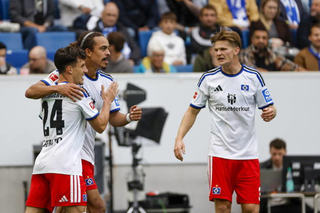 Torjubel Hamburger SV beim 0:1 durch Yussuf Poulsen (Hamburger SV, 15), Freude, Begeisterung, positive Emotionen, Torerfolg , Deutschland, Fussball, 1. Bundesliga, 5.Spieltag, 2026 2027, TSG Hoffenheim vs. Hamburger SV, 10.10.2026, Sinsheim SNP Arena Deutschland Copyright: xGrantxHubbsx