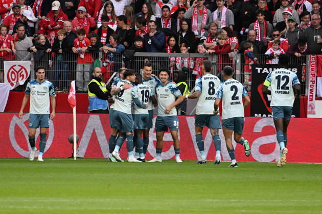 10.10.2026, xsltx, Fussball 1.Bundesliga, FSV Mainz 05 - Bayer 04 Leverkusen v.l. Torjubel nach dem Tor zum celebrating the goal celebrate 0:2 durch Patrik Schick (Bayer 04 Leverkusen) (DFL DFB REGULATIONS PROHIBIT ANY USE OF PHOTOGRAPHS as IMAGE SEQUENCES and or QUASI-VIDEO) Mainz