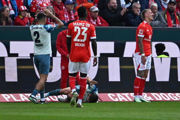10.10.2026, xsltx, Fussball 1.Bundesliga, FSV Mainz 05 - Bayer 04 Leverkusen v.l. Philipp Tietz (FSV Mainz 05) nach dem Foul an Miguel Gutierrez (Bayer 04 Leverkusen) (DFL DFB REGULATIONS PROHIBIT ANY USE OF PHOTOGRAPHS as IMAGE SEQUENCES and or QUASI-VIDEO) Mainz