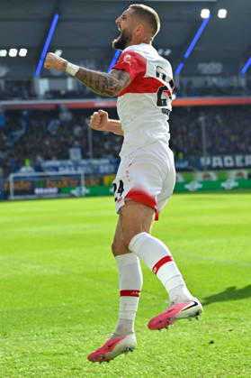 Paderborn, Home-Deluxe-Arena, 10.10.26, GER, Herren, 1.Bundesliga, Saison 2026-2027, SC Paderborn 07 - VfB Stuttgart Bild: Julian CHABOT (Stuttgart) jubelt nach seinem Tor zum 0:1 DFL regulations prohibit any use of photographs as image sequences and or quasi-video. Nordrhein-Westfalen Deutschland