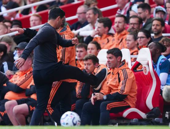 Arsenal Manager Mikel Arteta kicks out near the end Arsenal v Leeds United, Premier League, Football, Emirates Stadium, London, UK - 10 Oct 2026London Emirates Stadium United Kingdom EDITORIAL USE ONLY No use with unauthorised audio, video, data, fixture lists, club league logos or live services. Online in-match use limited to 120 images, no video emulation. No use in betting, games or single club league player publications. Copyright: xJavierxGarcia Shutterstockx 17204400au