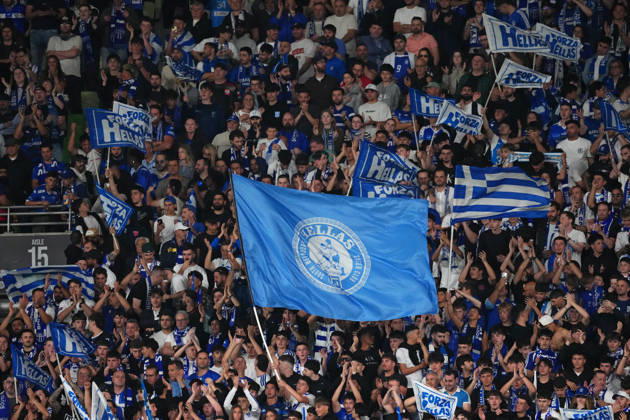 AUSTRALIA CUP SOUTH MELBOURNE VICTORY, South Melbourne FC supporters in the crowd during the Australia Cup final match between South Melbourne FC and Melbourne Victory FC at AAMI Park in Melbourne, Saturday, October 10, 2026. ( NO ARCHIVING, EDITORIAL USE ONLY MELBOURNE VICTORIA Australia Copyright: xSCOTTxBARBOURx 20261011149269480040