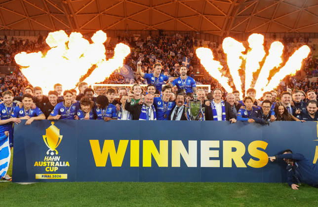 AUSTRALIA CUP SOUTH MELBOURNE VICTORY, South Melbourne celebrate with the trophy after winning the Australia Cup final match between South Melbourne FC and Melbourne Victory FC at AAMI Park in Melbourne, Saturday, October 10, 2026. ( NO ARCHIVING, EDITORIAL USE ONLY MELBOURNE VICTORIA Australia Copyright: xSCOTTxBARBOURx 20261011159697984107