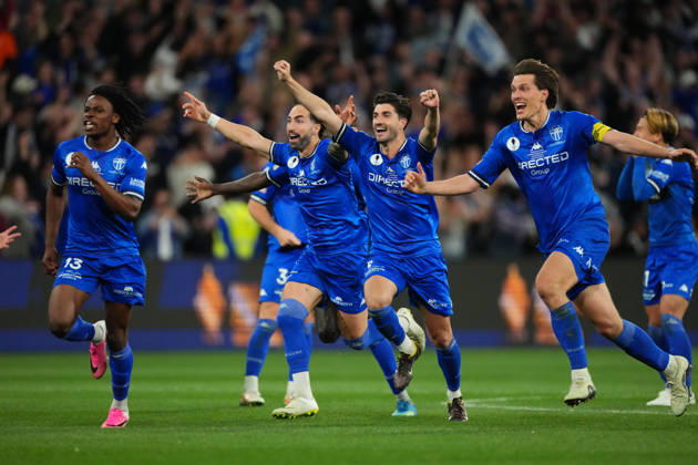 AUSTRALIA CUP SOUTH MELBOURNE VICTORY, South Melbourne FC celebrate as they win the match after a penalty shoot-out during the Australia Cup final match between South Melbourne FC and Melbourne Victory FC at AAMI Park in Melbourne, Saturday, October 10, 2026. ( NO ARCHIVING, EDITORIAL USE ONLY MELBOURNE VICTORIA Australia Copyright: xSCOTTxBARBOURx 20261011134559428967