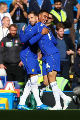 Premier League: Chelsea v AFC Bournemouth LONDON, UK - 10th Oct 2026: Jordan Henderson of Chelsea celebrates scoring his side s first goal with team mate Morgan Rogers during the Premier League match between Chelsea FC and AFC Bournemouth at Stamford Bridge London Stamford Bridge England United Kingdom Copyright: xCraigxMercerx xPeakxActionxPhotosx