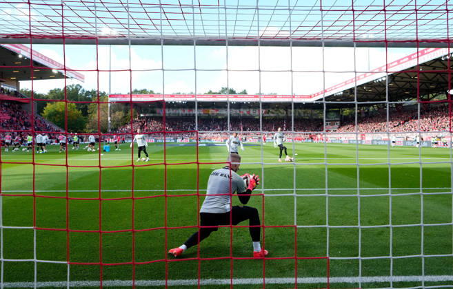 Ansichten des Stadions waehrend sich beide Mannschaften vor Spielbeginn aufwaermen. GER, 1.FC Union Berlin vs SV Elversberg, 1. Bundesliga, 5. Spieltag, Saison 2026-27, Stadion An der Alten Foersterei, Berlin, 10.10.2026 DFL REGULATIONS PROHIBIT ANY USE OF PHOTOGRAPHS AS IMAGE SEQUENCES AND OR QUASI-VIDEO 1.FC Union Berlin vs SV Elversberg, 1. Bundesliga, 5. Spieltag, Saison 2026-27, 10.10.2026 Berlin Copyright: xEibner-Pressefoto ScottxColemanx EP_SCN