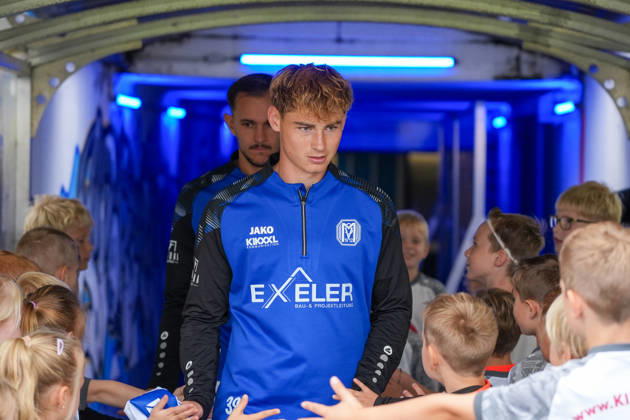 Deutschland: Fussball, 3. Liga, 8. Spieltag, Hänsch-Arena, Meppen, Emsland, Niedersachsen, SV Meppen vs. VfB Stuttgart U21, U 21 VfB Stuttgart II: Florian Bähr (SV Meppen, 39) Copyright: xMichelxWittex