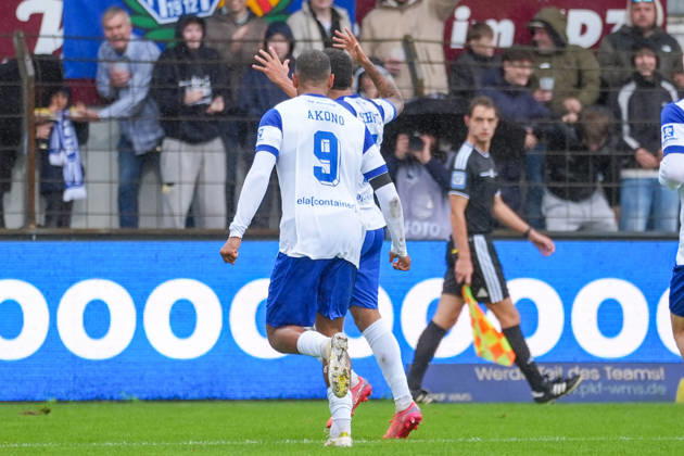 Deutschland: Fussball, 3. Liga, 8. Spieltag, Hänsch-Arena, Meppen, Emsland, Niedersachsen, SV Meppen vs. VfB Stuttgart U21, U 21 VfB Stuttgart II: Oliver Schmitt (SV Meppen, 7) Torjubel Copyright: xMichelxWittex