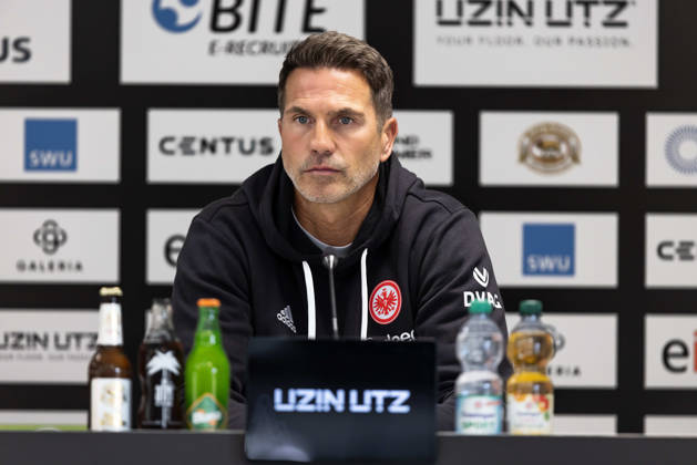 SSV Ulm 1846 Fußball vs. Eintracht Frankfurt II, Fussball, Regionalliga Südwest, 11. Spieltag, Donaustadion Ulm 10.10.26 PK Pressekonferenz nach Spielende Freisteller Einzelbild Portrait Porträt Patrick Gloeckner (Eintracht Frankfurt II, Trainer) SSV Ulm 1846 Fußball vs. Eintracht Frankfurt II, Fussball, Regionalliga Südwest, 11. Spieltag, Donaustadion Ulm 10.10.26 Foto: Lucca Fundel Ulm Donaustadion Baden-Württemberg Deutschland
