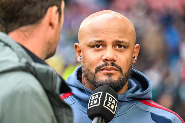 10.10.2026, GER, Fußball, Herren, 1. Bundesliga, 5. Spieltag, FC Augsburg vs FC Bayern München Vincent Kompany (Bayern Muenchen), Interview mit DAZN vor Spielbeginn Augsburg WWK-Arena Bayern Deutschland Copyright: xNordphotox xHafnerx