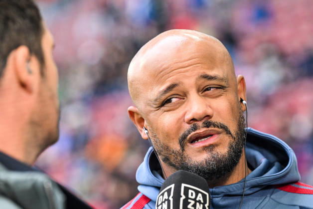 10.10.2026, GER, Fußball, Herren, 1. Bundesliga, 5. Spieltag, FC Augsburg vs FC Bayern München Vincent Kompany (Bayern Muenchen), Interview mit DAZN vor Spielbeginn Augsburg WWK-Arena Bayern Deutschland Copyright: xNordphotox xHafnerx
