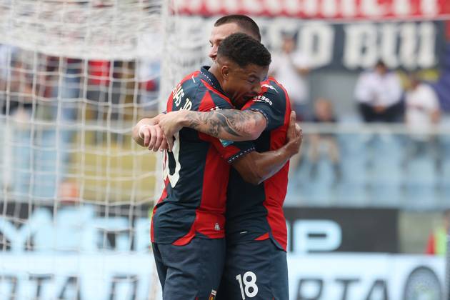 Foto IPP ACGE Genova 10 10 2026 Campionato Serie A 2025 2026 Genoa-Fiorentina nella foto: Junior Walter Messias esulta dopo il gol del 2-0 Italy Photo Press World Copyright Genova italy Italia ITALY Copyright: xR4924_italyphotopressx