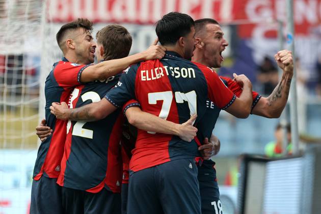 Foto IPP ACGE Genova 10 10 2026 Campionato Serie A 2025 2026 Genoa-Fiorentina nella foto: Junior Walter Messias esulta dopo il gol del 2-0 Italy Photo Press World Copyright Genova italy Italia ITALY  Copyright: xR4924_italyphotopressx