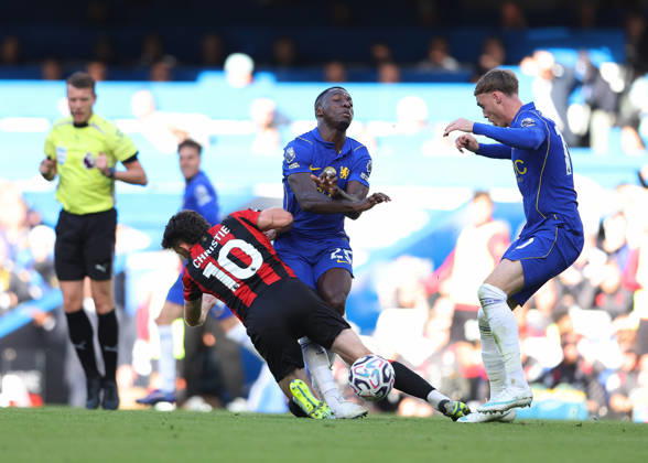 RECORD DATE NOT STATED 10th October 2026; Stamford Bridge, London, England; Premier League Football, Chelsea versus Bournemouth; Moises Caicedo of Chelsea collides into Ryan Christie of AFC Bournemouth JohnxPatrickxFletcher