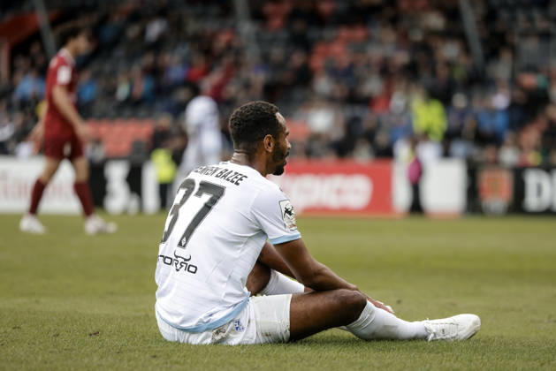 10.10.2026, xhettx, Fussball 3.Liga, SG Sonnenhof Grossaspach - SV Waldhof Mannheim v.l. Noah Sarenren Bazee (SV Waldhof Mannheim, 37)