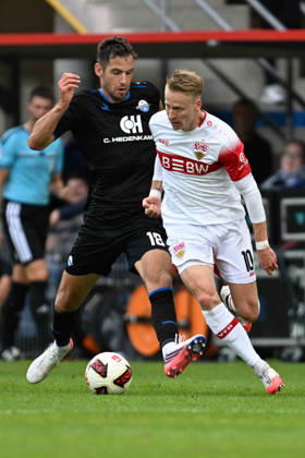 Paderborn, Home-Deluxe-Arena, 10.10.26, GER, Herren, 1.Bundesliga, Saison 2026-2027, SC Paderborn 07 - VfB Stuttgart Bild: v.li. im Zweikampf Marvin PIERINGER (Paderborn) und Chris FUEHRICH (Stuttgart) DFL regulations prohibit any use of photographs as image sequences and or quasi-video. Nordrhein-Westfalen Deutschland