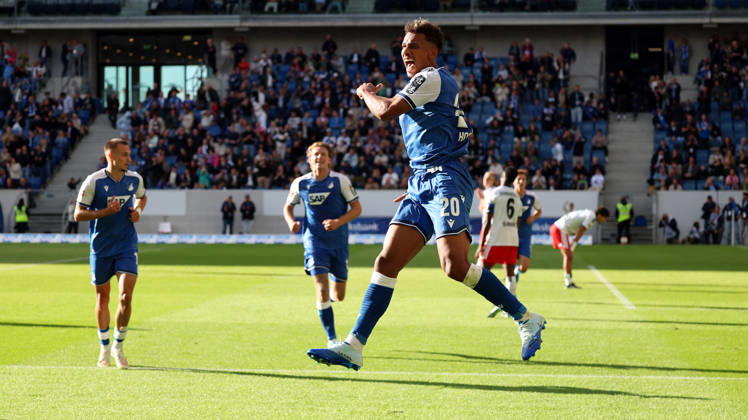 10.10.2026, xrekx, Fussball 1.Bundesliga, TSG 1899 Hoffenheim - Hamburger SV v.l. Torjubel nach dem Tor zum celebrating the goal celebrate 1:1 durch BambasÃ ContÃ (TSG 1899 Hoffenheim) wurde nicht gegeben. Foulspiel im Vorfeld (DFL DFB REGULATIONS PROHIBIT ANY USE OF PHOTOGRAPHS as IMAGE SEQUENCES and or QUASI-VIDEO) Sinsheim