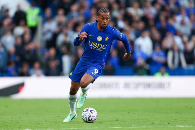 Joao Pedro of Chelsea runs with the ball Chelsea v AFC Bournemouth, Premier League, Football, Stamford Bridge, London, UK, 10 10 2026, England - 10 Oct 2026London Stamford Bridge England United Kingdom EDITORIAL USE ONLY No use with unauthorised audio, video, data, fixture lists, club league logos or live services. Online in-match use limited to 120 images, no video emulation. No use in betting, games or single club league player publications.  Copyright: xHanc WiredxPhotos Shutterstockx 17207404y