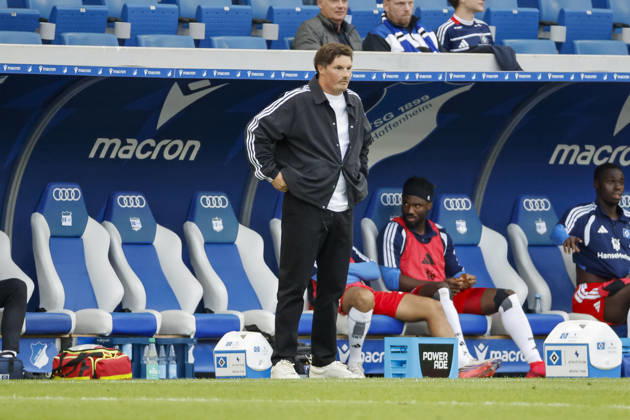 Merlin Polzin (Hamburger SV, Trainer) , Deutschland, Fussball, 1. Bundesliga, 5.Spieltag, 2026 2027, TSG Hoffenheim vs. Hamburger SV, 10.10.2026, Sinsheim SNP Arena Deutschland Copyright: xGrantxHubbsx