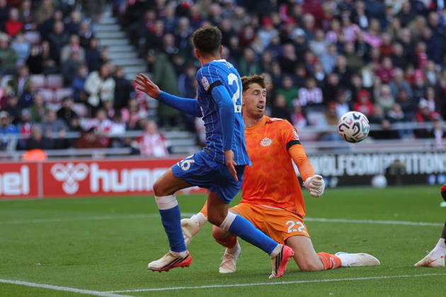 10th October 2026; Stadium of Light, Sunderland, England; Premier League Football, Sunderland versus Brighton and Hove Albion; Robin Roefs of Sunderland saves a shot from Yasin Ayari of Brighton and Hove Albion DavexLofthouse