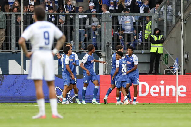 10.10.2026, GER, Fussball, Herren, 3. Liga, Saison 2026 2027, MSV Duisburg - TSG Hoffenheim II Blessing Miguel Makanda (TSG II) Torjubel, jubelt mit seiner Mannschaft nach dem Treffer zum 0:2 Duisburg schauinsland-reisen-Arena Nordrhein-Westfalen Deutschland Copyright: xAdrianxSchlüterx
