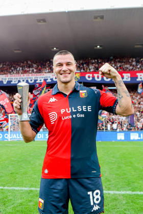 Genoa s Milutin Osmajic during the Serie A soccer match between Genoa and Fiorentina at the Luigi Ferraris Stadium in Genoa, Italy - Saturday, October 10, 2026. - Soccer . Copyright: xTanoxPecoraro LaPressex
