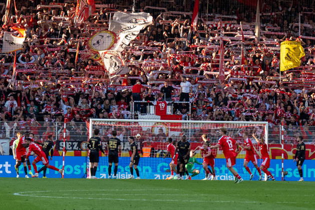 Deutschland: Fussball 1. Bundesliga, 5. Spieltag 2026 2027, 1.FC Union Berlin - SV Elversberg am 10.10.2026 in Berlin (Stadion An der Alten Försterei): Tor zum 1:0 Livan Burcu (1. FC Union Berlin, 9) Copyright: xSvenxHeidmannx