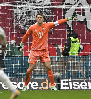 10.10.2026, Fussball Bundesliga 2026 2027, 5.Spieltag, FC Augsburg - FC Bayern München, in der WWK-Arena Augsburg, Torwart Manuel Neuer (FC Bayern München)