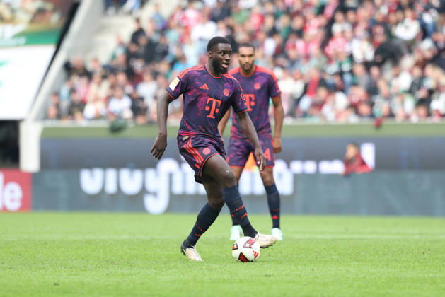 Dayot Upamecano (FC Bayern Muenchen, 02), GER, FC Augsburg vs. FC Bayern Muenchen, Fussball, Bundesliga, 5. Spieltag, Saison 2026 2027, 10.10.2026, DFL DFB REGULATIONS PROHIBIT ANY USE OF PHOTOGRAPHS as IMAGE SEQUENCES and or QUASI-VIDEO, GER, FC Augsburg vs. FC Bayern Muenchen, Fussball, Bundesliga, 5. Spieltag, Saison 2026 2027, 10.10.2026 Augsburg Copyright: xEibner-Pressefoto JennixMaulx EP_JML