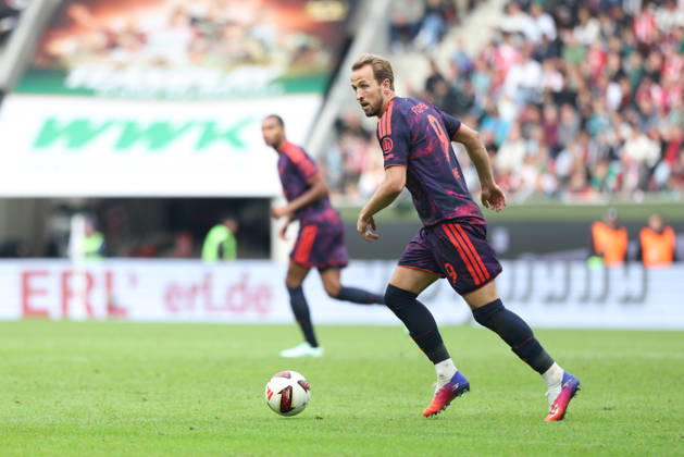 Harry Kane (FC Bayern Muenchen, 09), GER, FC Augsburg vs. FC Bayern Muenchen, Fussball, Bundesliga, 5. Spieltag, Saison 2026 2027, 10.10.2026, DFL DFB REGULATIONS PROHIBIT ANY USE OF PHOTOGRAPHS as IMAGE SEQUENCES and or QUASI-VIDEO, GER, FC Augsburg vs. FC Bayern Muenchen, Fussball, Bundesliga, 5. Spieltag, Saison 2026 2027, 10.10.2026 Augsburg Copyright: xEibner-Pressefoto JennixMaulx EP_JML