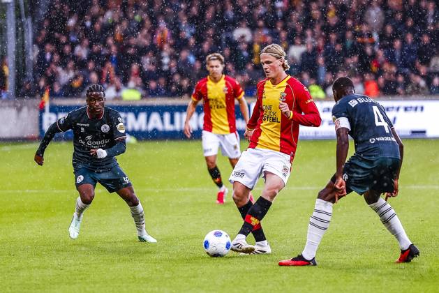 DEVENTER , 10-10-2026 , Stadium De Adelaarshorst , season 2026 2027 , Dutch Eredivisie football . match between Go Ahead Eagles and Sparta Rotterdam, Picture shows Eagles player Soren Tengstedt Go Ahead Eagles - Sparta  x208110289x Copyright:
