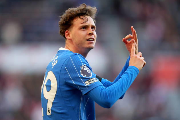 Sunderland v Brighton and Hove Albion - Premier League 2026 27 Maxim De Cuyper of Brighton and Hove Albion celebrates 1st goal during the Premier League 2026 27 match between Sunderland and Brighton & Hove Albion at Stadium of Light on October 10, 2026 in Sunderland, England. WARNING! This Photograph May Only Be Used For Newspaper And Or Magazine Editorial Purposes. May Not Be Used For Publications Involving 1 player, 1 Club Or 1 Competition Without Written Authorisation From Football DataCo Ltd. For Any Queries, Please Contact Football DataCo Ltd on +44 (0) 207 864 9121 Sunderland Stadium of Light England United Kingdom Copyright: xAllstarxPicturexLibraryxLtdx