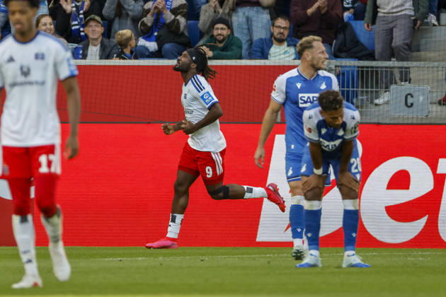 Torjubel Hamburger SV beim 2:2 durch Terem Moffi (Hamburger SV, 09), Freude, Begeisterung, positive Emotionen, Torerfolg , Deutschland, Fussball, 1. Bundesliga, 5.Spieltag, 2026 2027, TSG Hoffenheim vs. Hamburger SV, 10.10.2026, Sinsheim SNP Arena Deutschland Copyright: xGrantxHubbsx