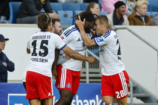 Torjubel Hamburger SV beim 2:2 durch Terem Moffi (Hamburger SV, 09), Freude, Begeisterung, positive Emotionen, Torerfolg , Deutschland, Fussball, 1. Bundesliga, 5.Spieltag, 2026 2027, TSG Hoffenheim vs. Hamburger SV, 10.10.2026, Sinsheim SNP Arena Deutschland Copyright: xGrantxHubbsx